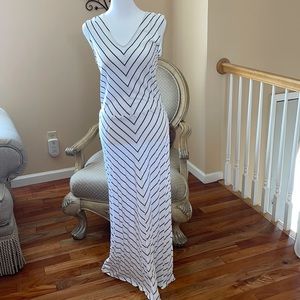 Banana Republic Maxi black white size small